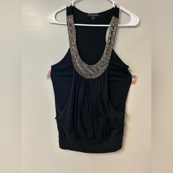 Twenty one sleeveless top with beaded collar and hoodie type pocket across front - Picture 1 of 6